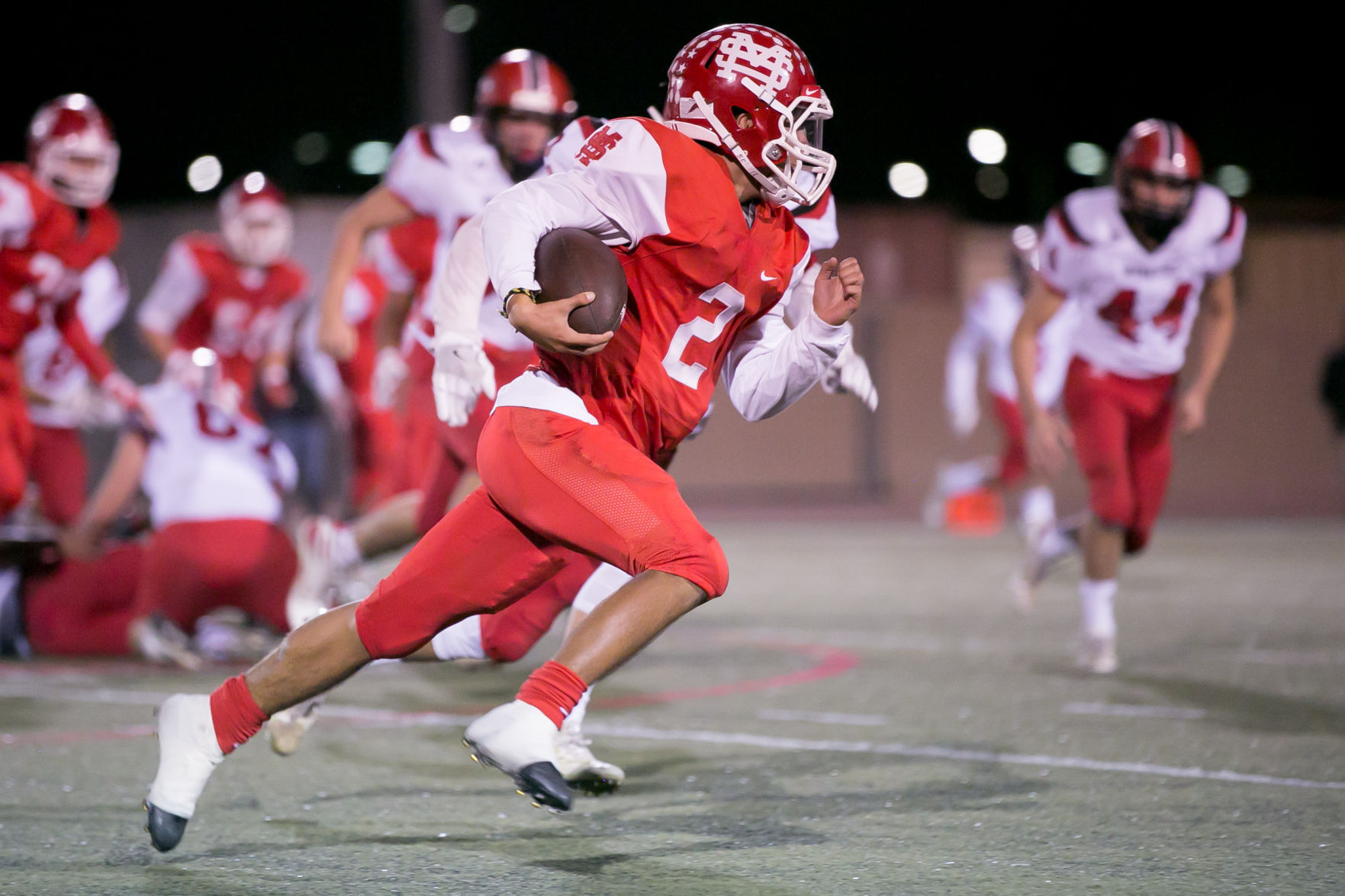 111017 Santa Maria Carpinteria Football 017.jpg
